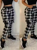 Women's Stylish Cargo Trousers - Trendy Utility Design