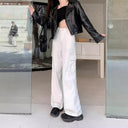 Stylish Wide-Leg Cargo Pants with Functional Pockets