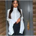 Chic Flowing Women's Blouse in Elegant Style