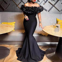 Chic Evening Dress with Ruffled Hem Design