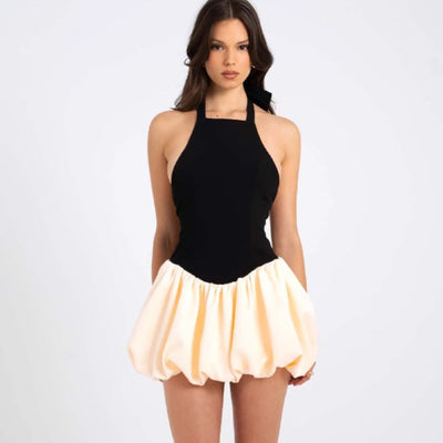 Chic Women's Halter Dress with Flowing Skirt and Convenient Pockets