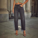 Chic High-Waisted Women's Jeans