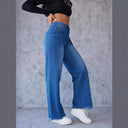 Trendy High-Waisted Mom Jeans with Frayed Hem