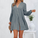 Chic Women's Blouse with Balloon Sleeves and Button Placket