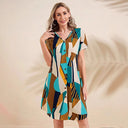 Geometric Pattern Women's Short Sleeve Dress with Button Placket
