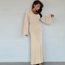 Chic Maxi Dress with Wide Sleeves and Ribbed Design