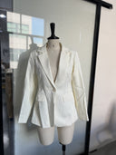 Chic Ladies Blazer with Dramatic V-Neck and Structured Sleeves