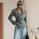 Chic Women's Blazer Jacket in Contemporary Design