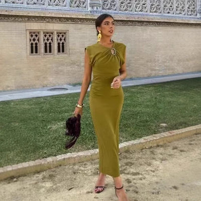 Stylish Ruffle Jersey Dress with Chic Jewelry Accent