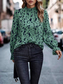 Chic Blouse with Stylish Collar and Bold Animal Print