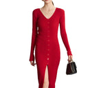 Chic Women’s Long-Sleeve Maxi Dress with Ribbed Design and Button Accent