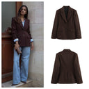 Chic Blazer Jacket with Structured Design and Ample Pockets
