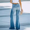 High-Waisted Flared Jeans for Sophisticated Style