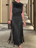 Chic Evening Dress with Flared Hem