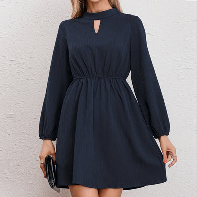 Chic Women's Dress with Stylish Collar