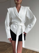 Chic Women's Blazer with Contemporary Design