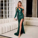 Enchanting Evening Dress with Asymmetric Cut and Dazzling Sequins