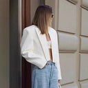 Chic Women's Cropped Blazer with Structured Shoulders