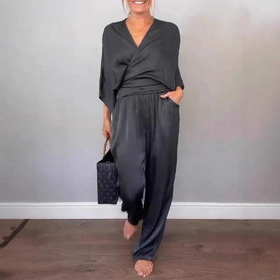 Chic Women's Jumpsuit Set – Effortless Style