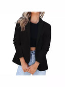 Chic Women's Blazer with Modern Cut and Stylish Pockets