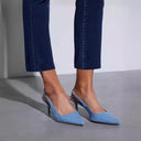 Chic Cropped Jeans for Women in Classic Style
