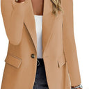 Chic Women's Blazer with Stylish Pockets