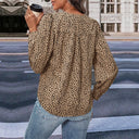 Chic Women's Blouse Shirt in Stylish Design