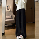 Chic Women's Trousers for Every Occasion