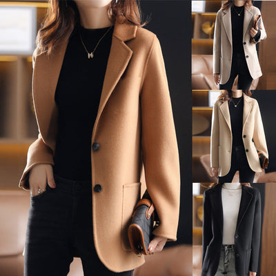 Chic Minimalist Women's Blazer