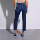 Chic Cropped Jeans for Women in Classic Design