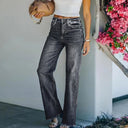 Trendy High-Waist Women's Jeans in Chic Style