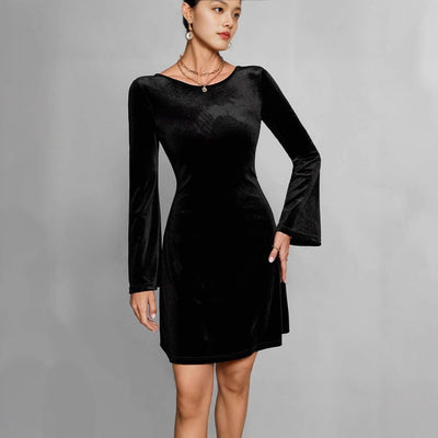 Chic Velvet Midi Dress with Long Sleeves