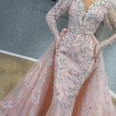 Chic Evening Dress with Lace Accents and Shimmer