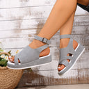 Chic Women's Platform Sandals with Stylish Strap Design