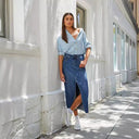 Chic Women's Denim Skirt with Trendy Slit