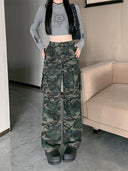 Stylish Women's Camouflage Cargo Pants with Ample Pockets