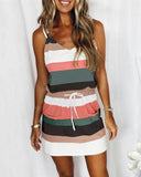 Chic Summer Dress with Pencil Waist and Handy Pockets