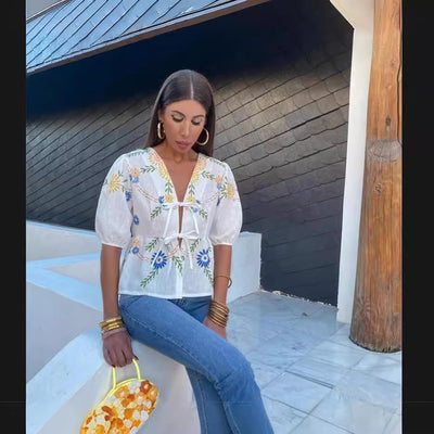Floral Print Women's Blouse for Effortless Style