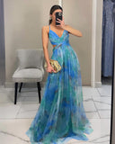Chic Floral Evening Dress with Flattering Design