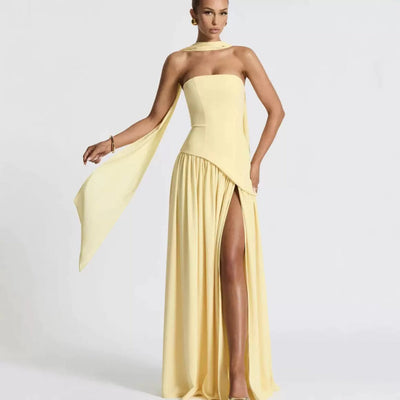 Stylish Maxi Dress with Flattering Bodice and Flowing Skirt