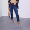 Chic Cropped Jeans for Women in Classic Style