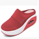 Chic Women's Clogs with Cozy Insole