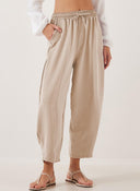 Chic Women's Relaxed Fit Trousers