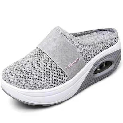 Chic Women's Clogs with Cozy Insole