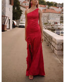 Chic Asymmetric Evening Dress with Stylish Slit