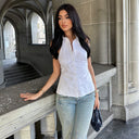 Stylish Women's Sleeveless Button-Up Blouse