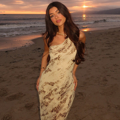 Chic Long Sheath Dress with Stylish Spaghetti Straps