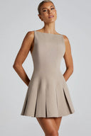 Chic A-Line Dress with Flowing Hem and Pleats