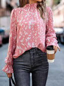 Chic Blouse with Stylish Collar and Bold Animal Print