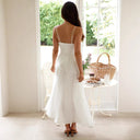 Chic Women's Maxi Dress with Flowing Skirt and Adjustable Straps